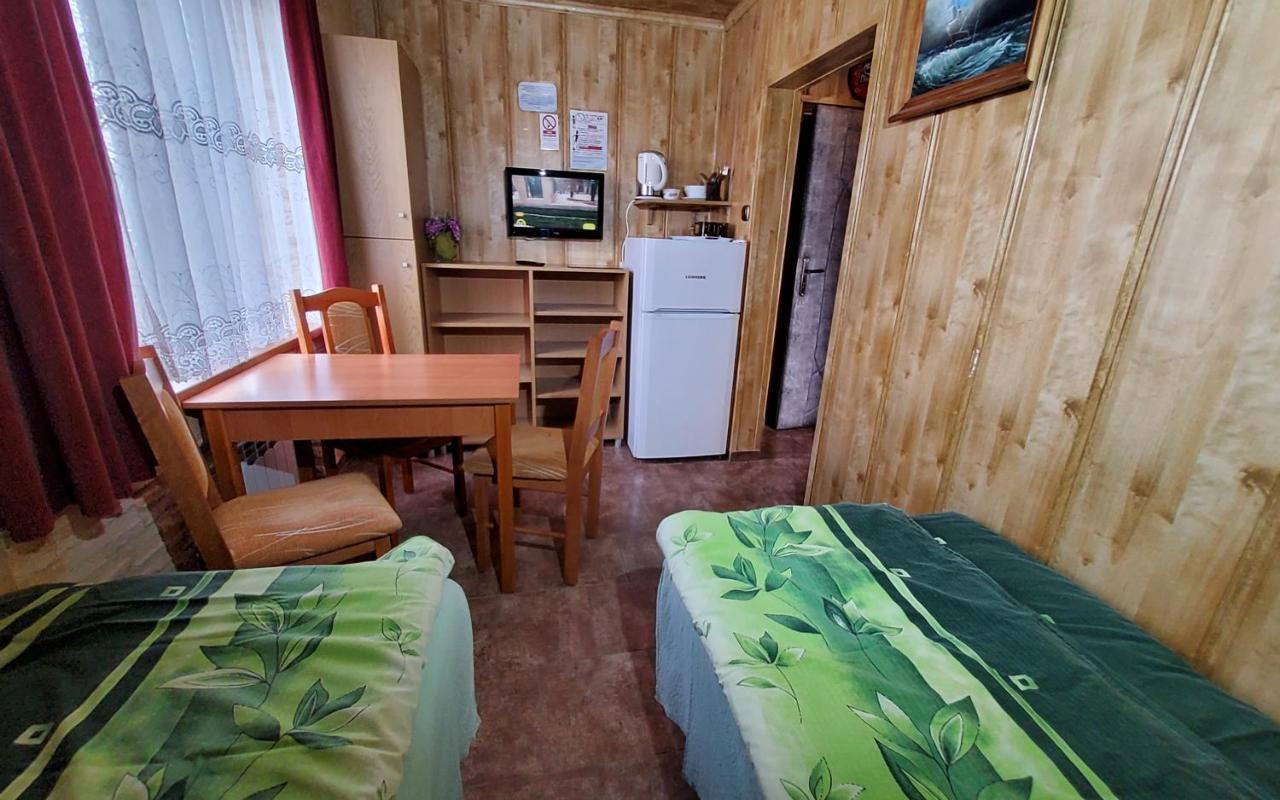 Willa U Damiana - Pokoje Noclegi Nad Morzem Mielno  Kültér fotó